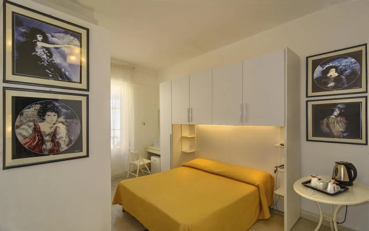 City Hotel Viareggio 3*,  Italia