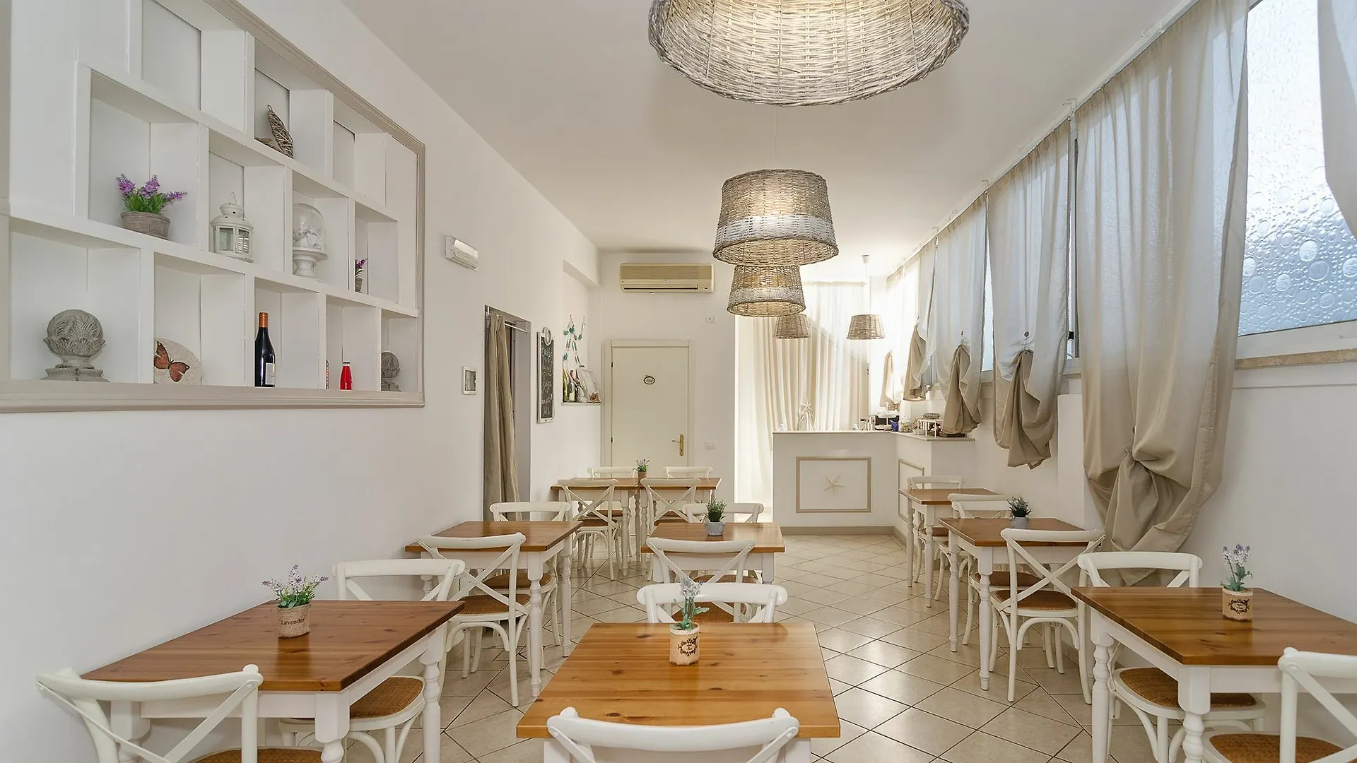 City Hotel Viareggio 3*,  Italia